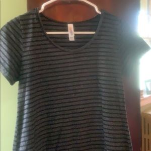 LulaRoe tee
